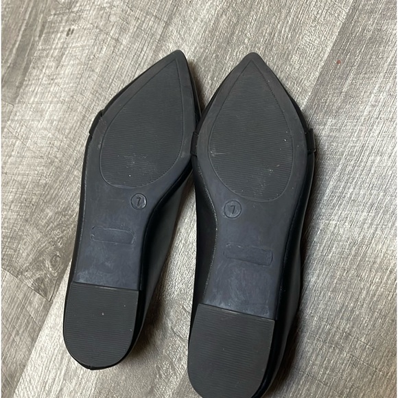 AFEETSING Black W/ Chain Link Flats - Picture 12 of 15